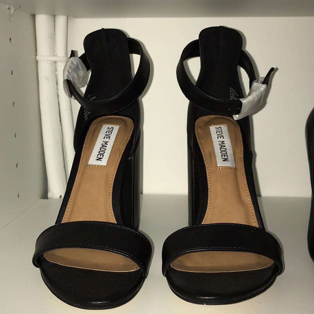 High-heel sandal with ankle strap